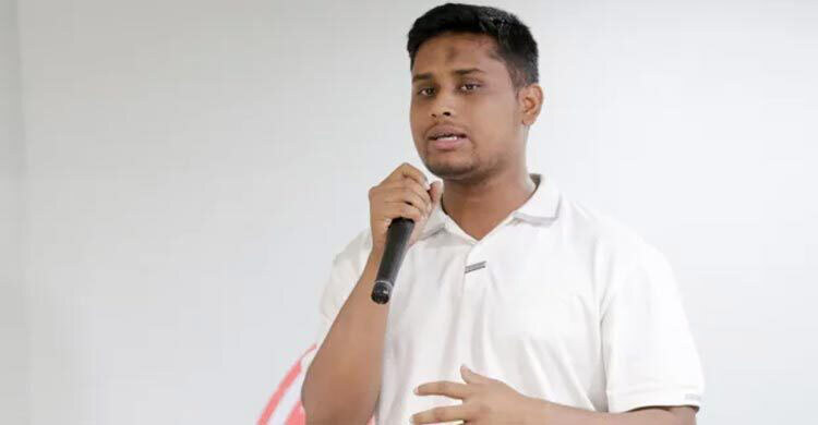 অন্তর্বর্তী সরকারের উপদেষ্টাদের রাজনৈতিক তকমা দেওয়া হচ্ছে: হাসনাত আবদুল্লাহ